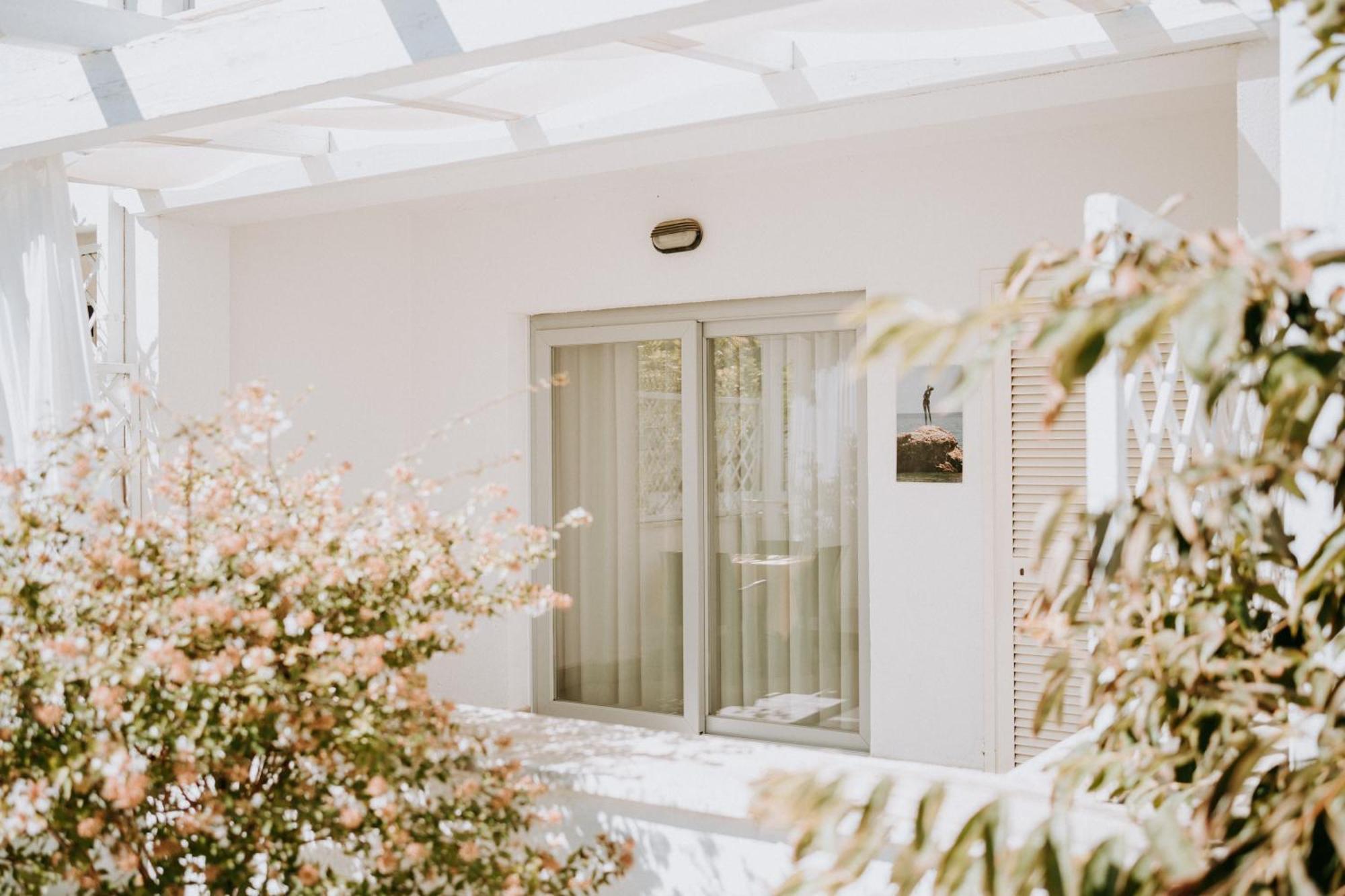Hotel Holiday Vasto Kültér fotó